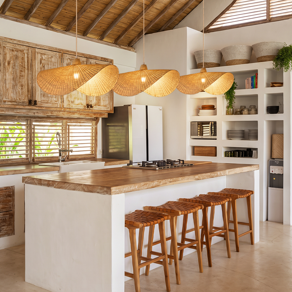 Japanese-style Woven Bamboo Sunhat Pendant Light for Restaurants or Dining Room