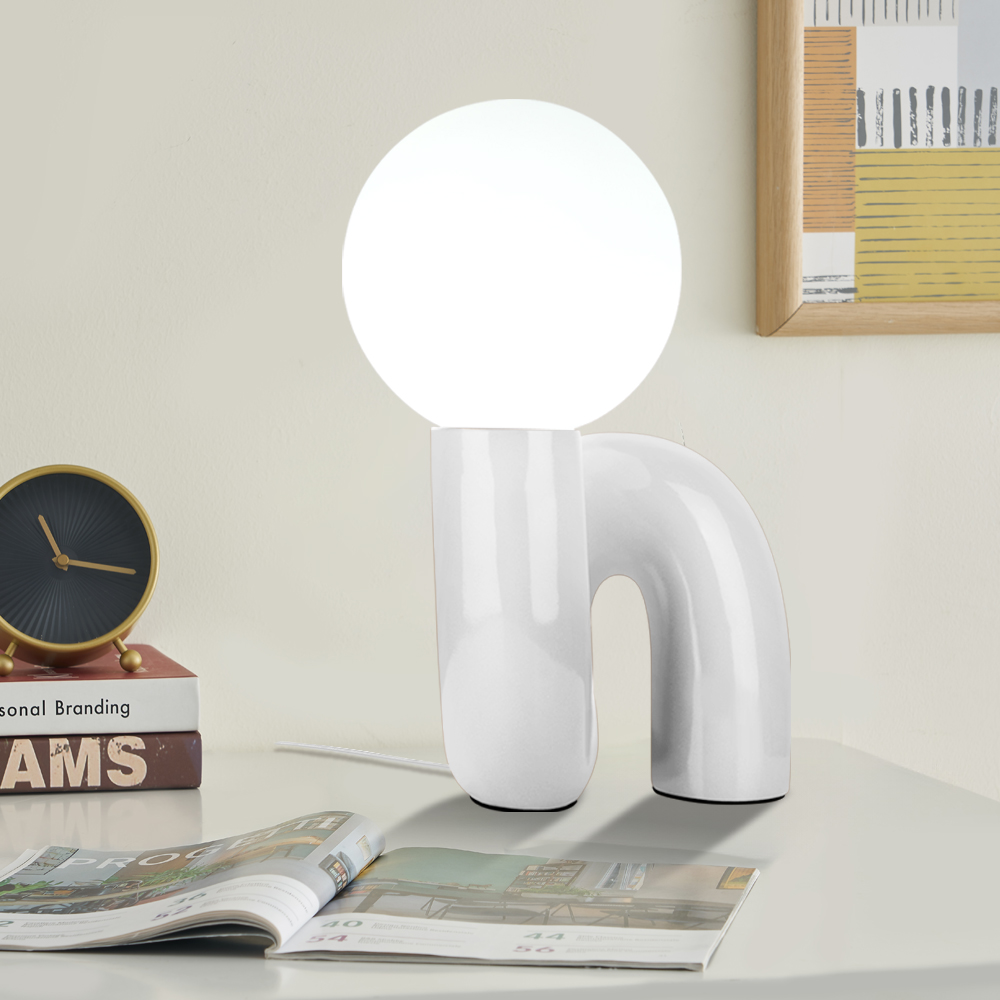 Modern Design White Table Lamp with Resin Base