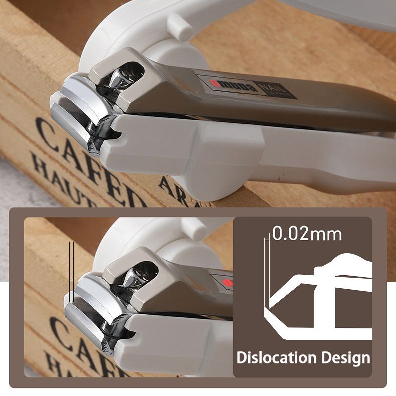 Portable Nail Clippers With Magnifier