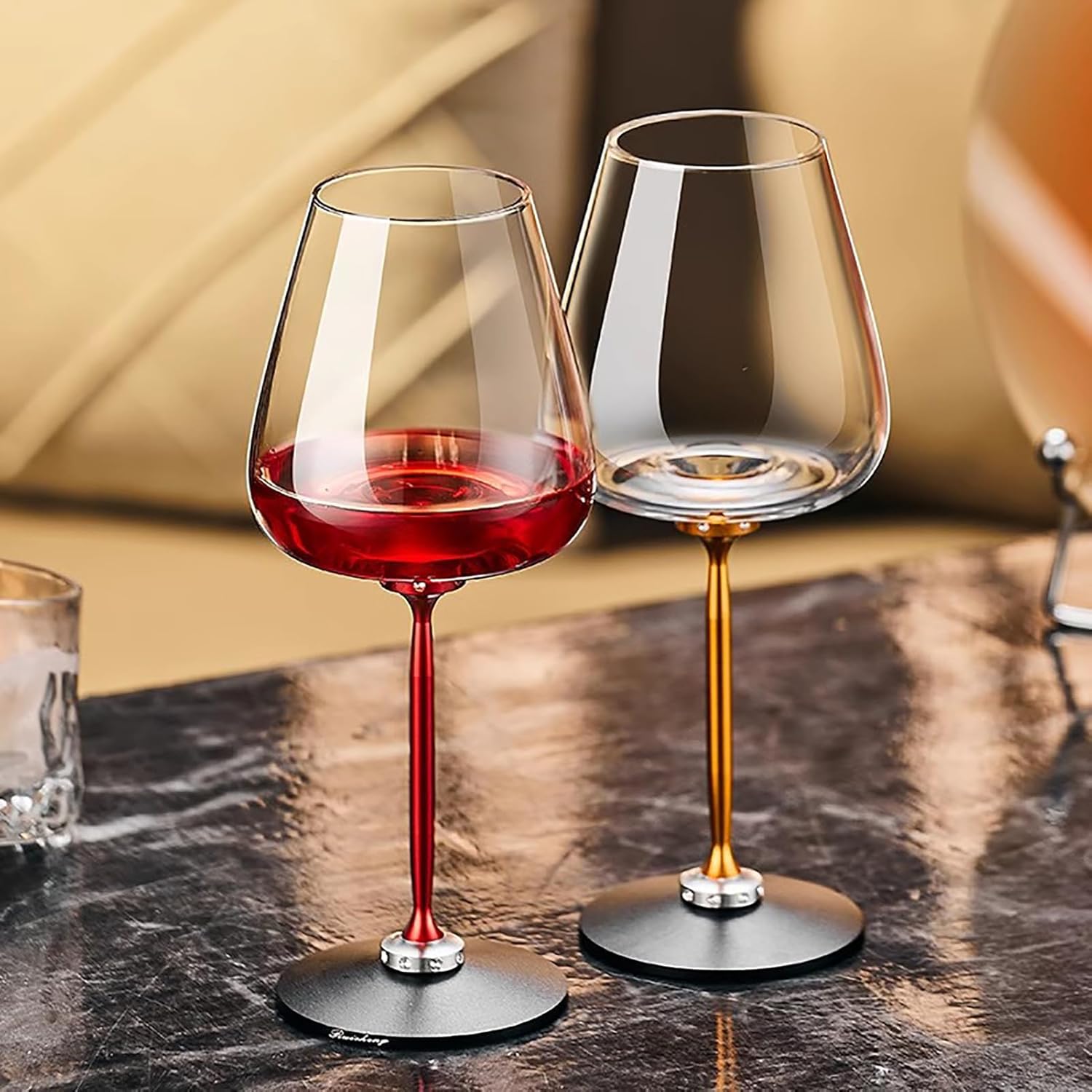 Rotating Crystal Glass Red Wine or White Wine Glass