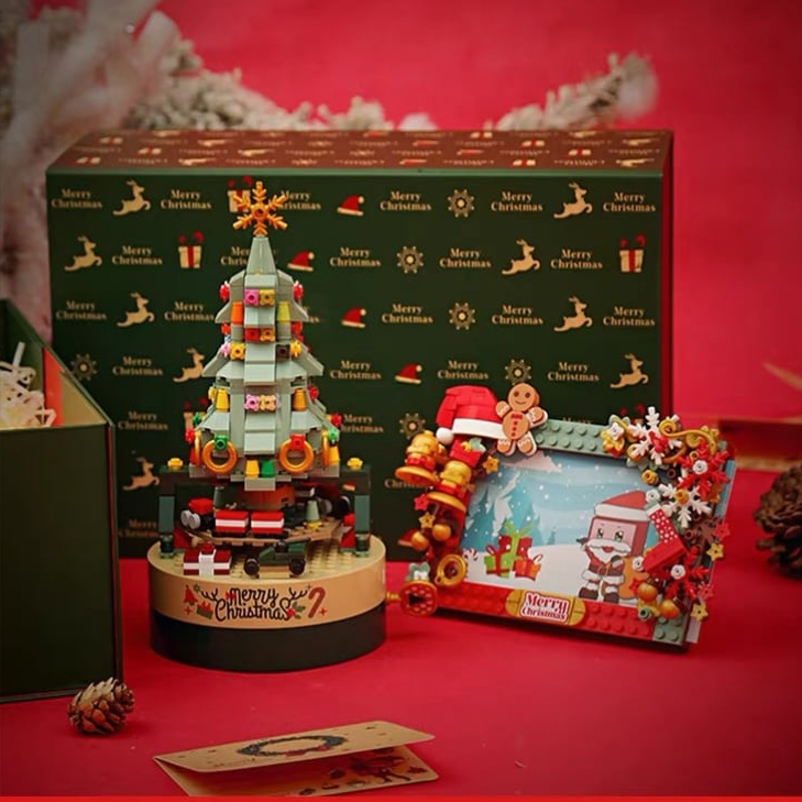Christmas Tree Music Box Built With 361 Building Blocks