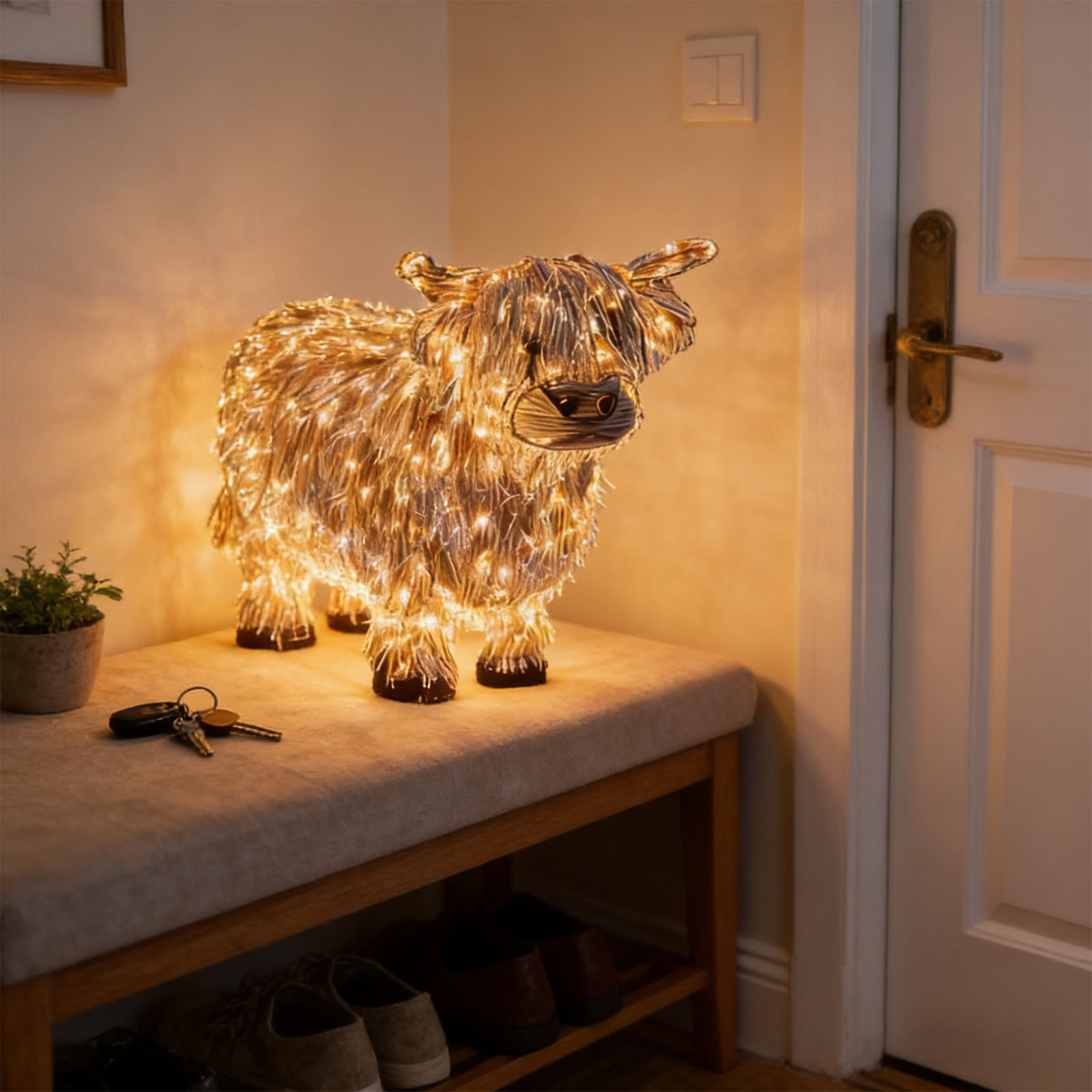 🐂 Highland Cow Sculptural Lamp | A Cozy Statement Piece