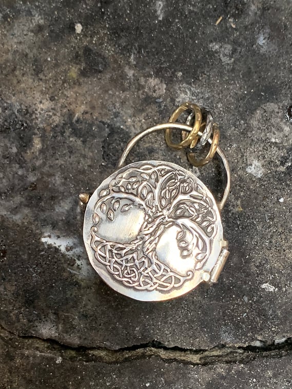 🔥LAST DAY 50% OFF - Silver Triple Moon & Tree of Life Locket