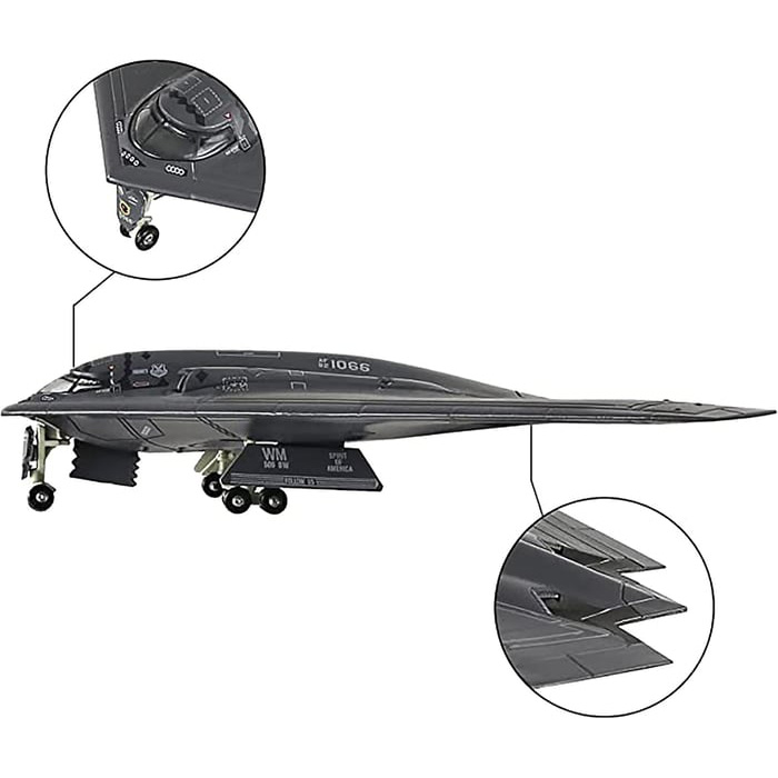 ✈1:200 B-2 Spirit Bomber Model