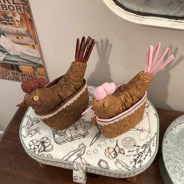 Chicken-shaped Oven Mitts