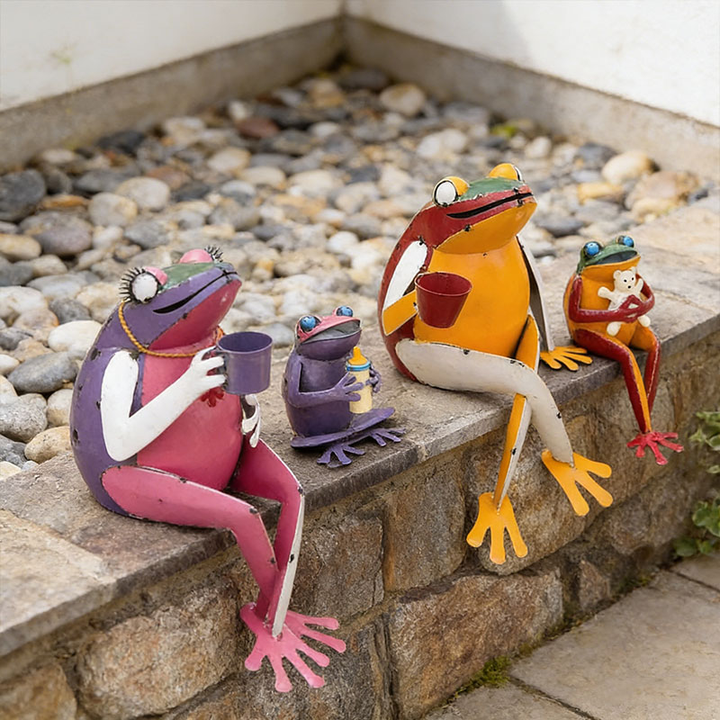 🐸 Whimsical Metal Frog Family Garden Decor – 4 Cute Styles ✨