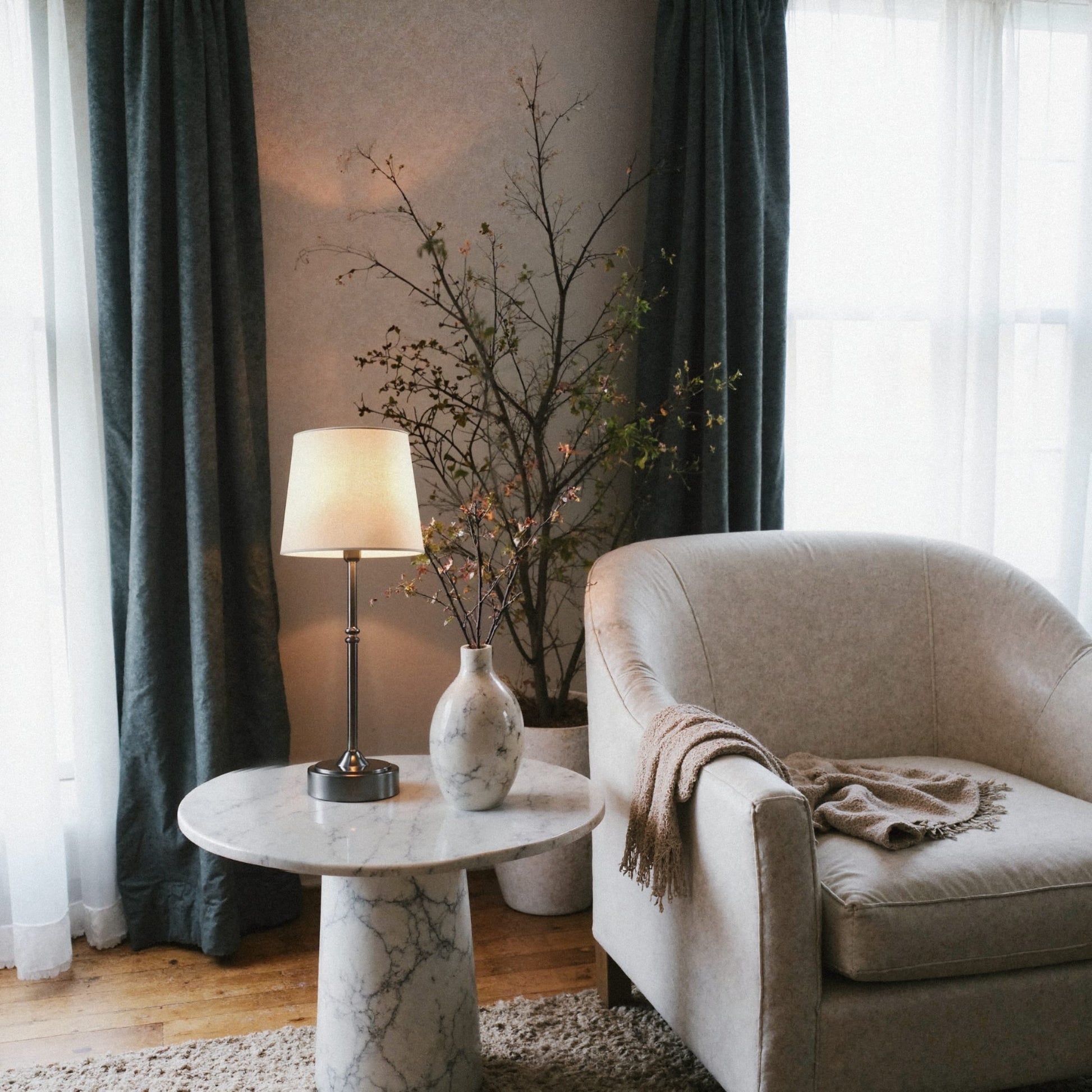 Fabric Cover LED Modern Simple Desk Lamp