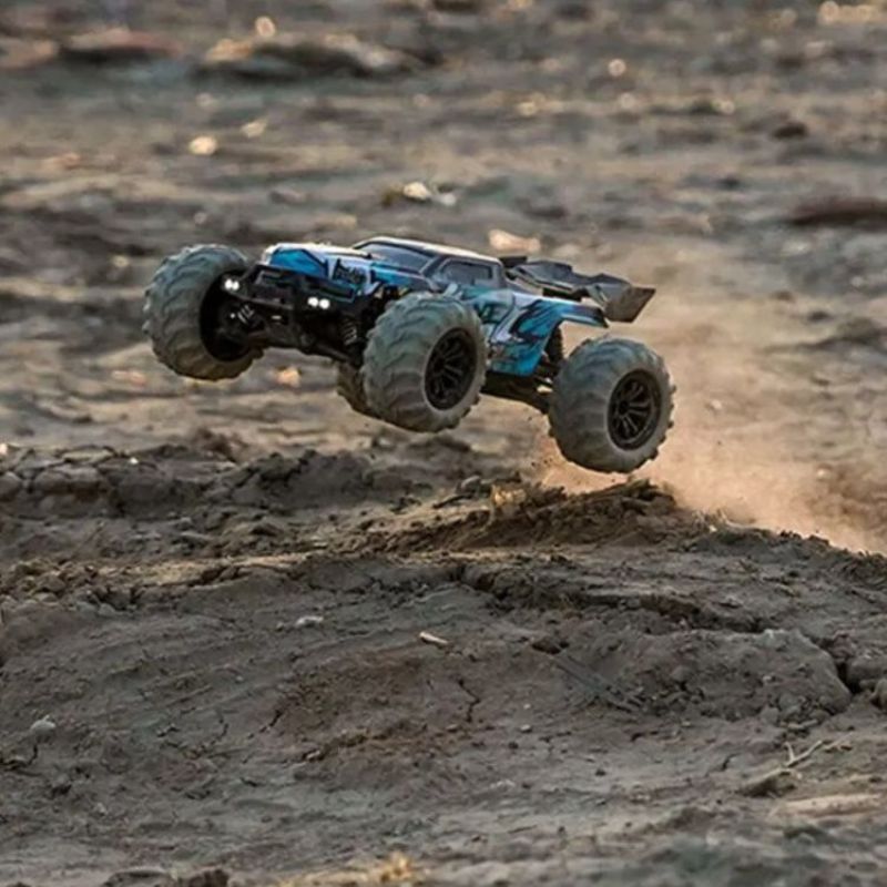 2.4GHz High-Speed All-Terrain Electric RC Car