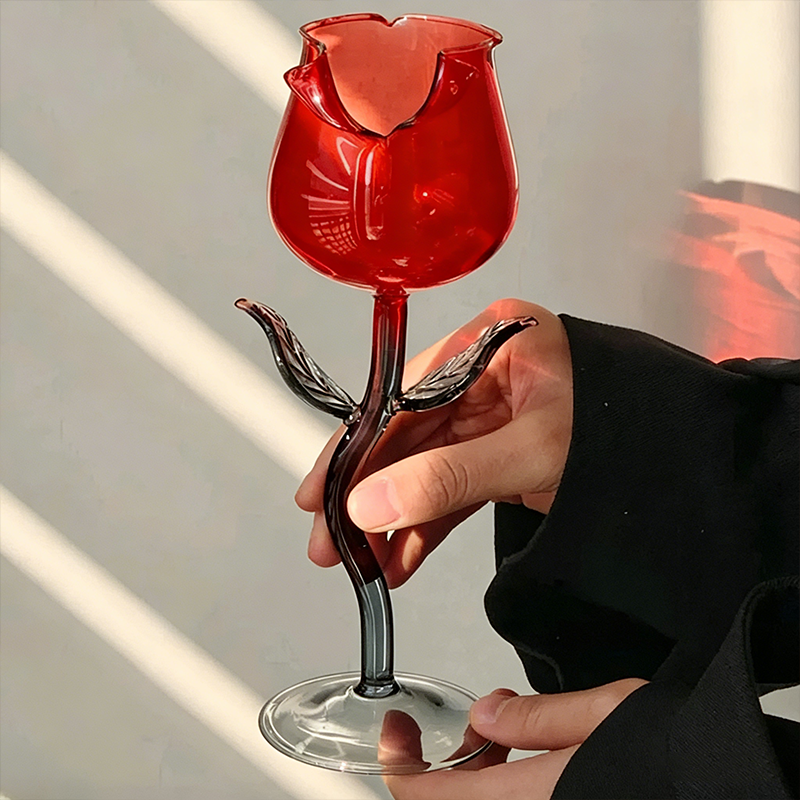 🌹🍷 Romantic Rose-Shaped Wine Glasses – Elegance for Every Special Moment 🍷🌹