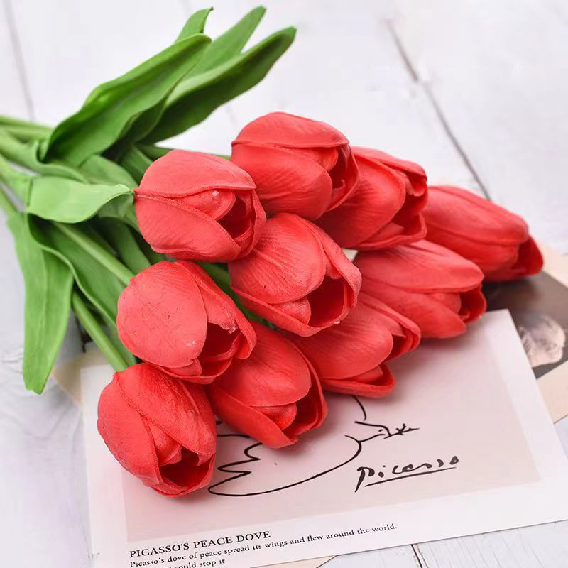 💐UV Resistant Lifelike Artificial Tulips Flowers