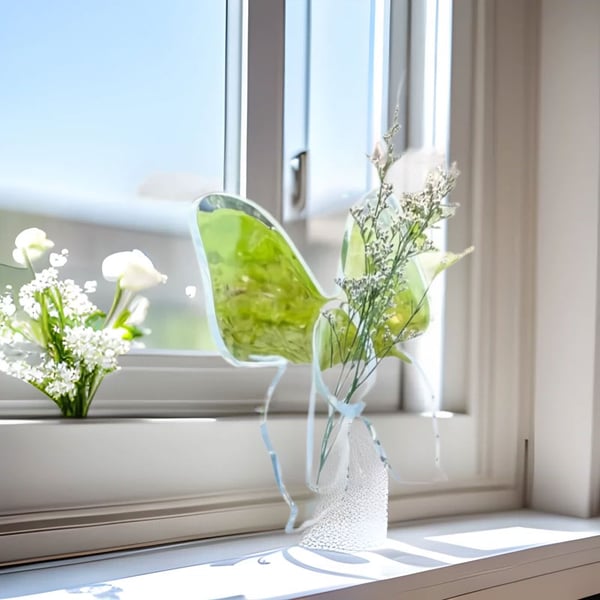 🦋 Clear Plexiglas Butterfly Vase 💐