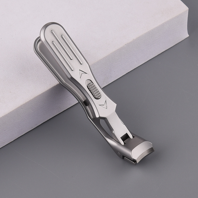 Sharp Curved Blades Bent Nail Clipper For Thick Nails