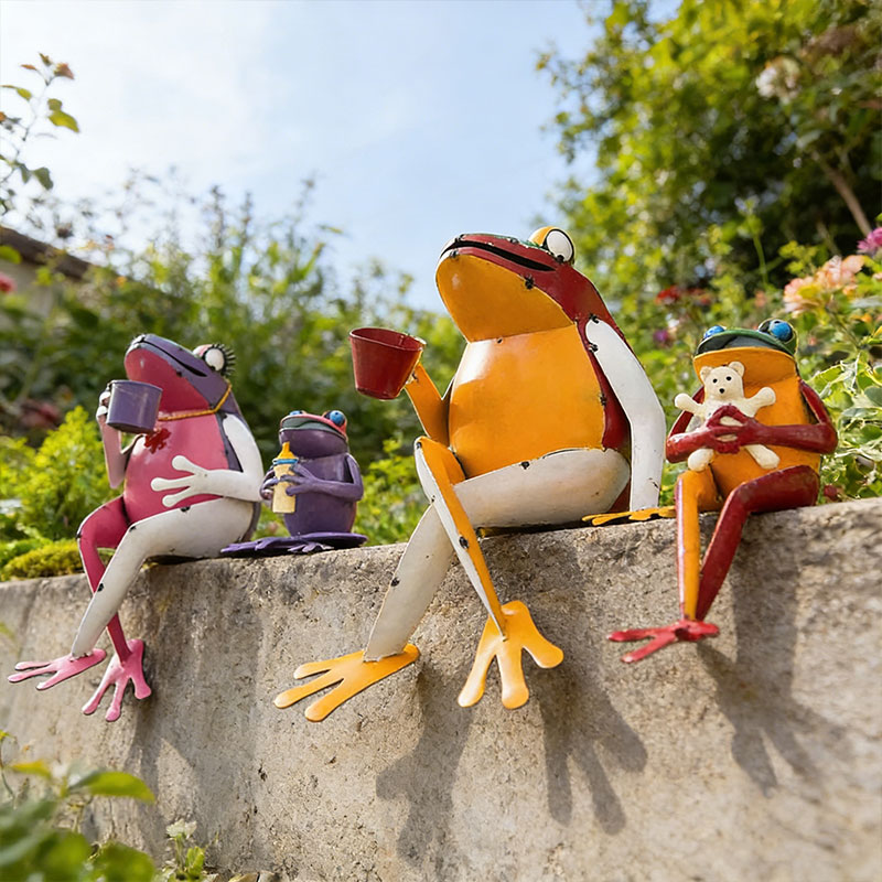 🐸 Whimsical Metal Frog Family Garden Decor – 4 Cute Styles ✨