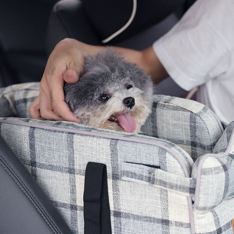 🔥Snuggly-Safe Puppy Car Seat
