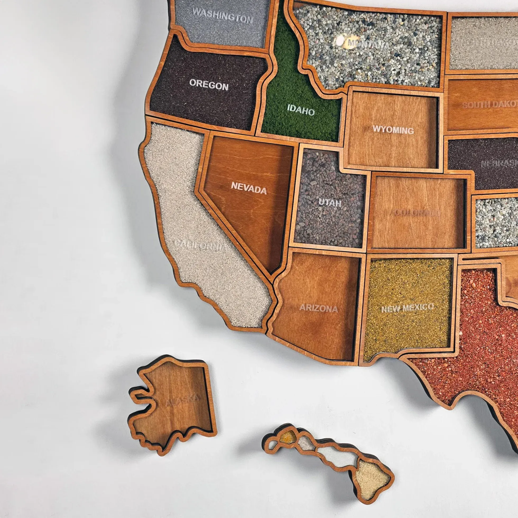Personalized USA Travel Memory Map – Display Your Adventures & Keepsakes