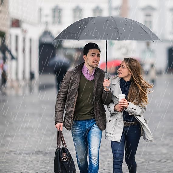 Umbrella with Novelty Carabiner Handle