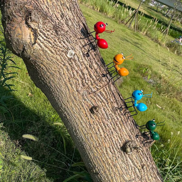 4 Pack Metal Ant Art Sculptures Garden Decorations