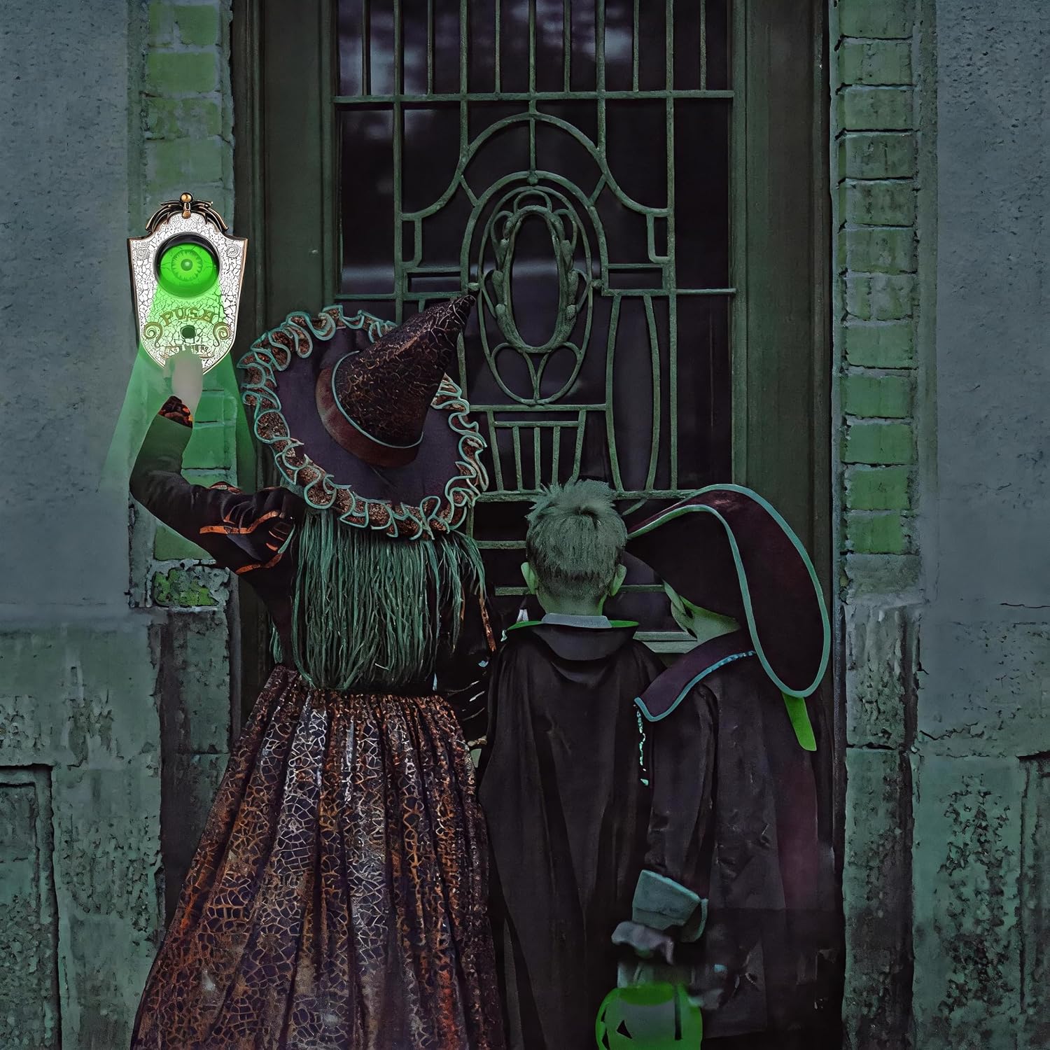 Halloween Haunted Eye Animated Doorbell