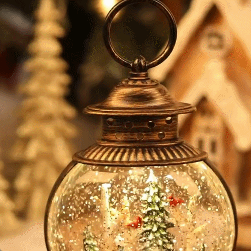 🎄 Christmas Snow Globe Lantern – A Magical Holiday Keepsake