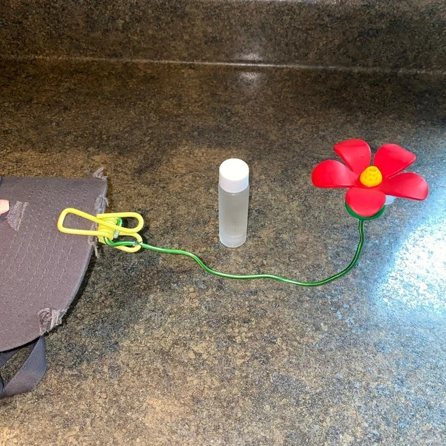 Hummy Wand Hat Clip Hummingbird Feeder