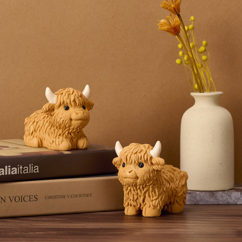 Cute Simulation Highland Cattle Resin Statue