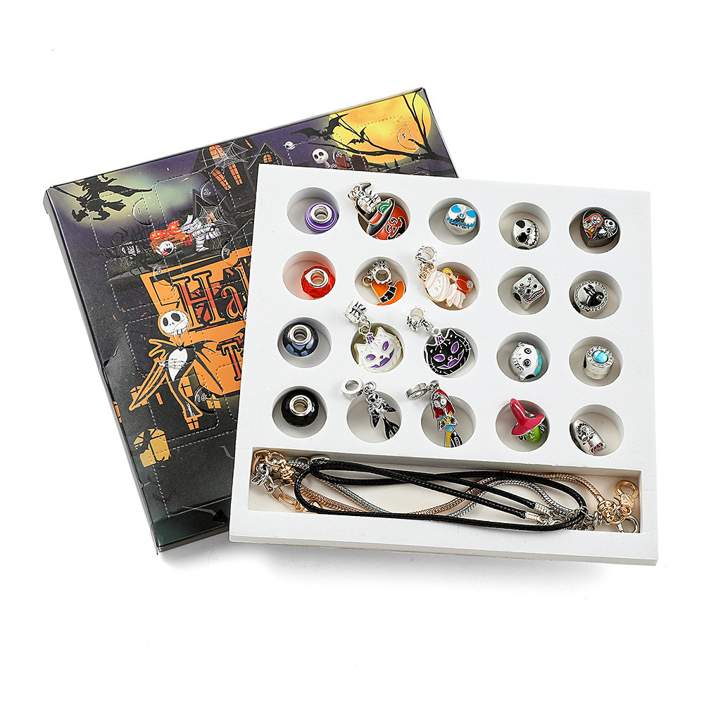 🎁Halloween Treasures Charm Bracelet🎃 Limited Edition