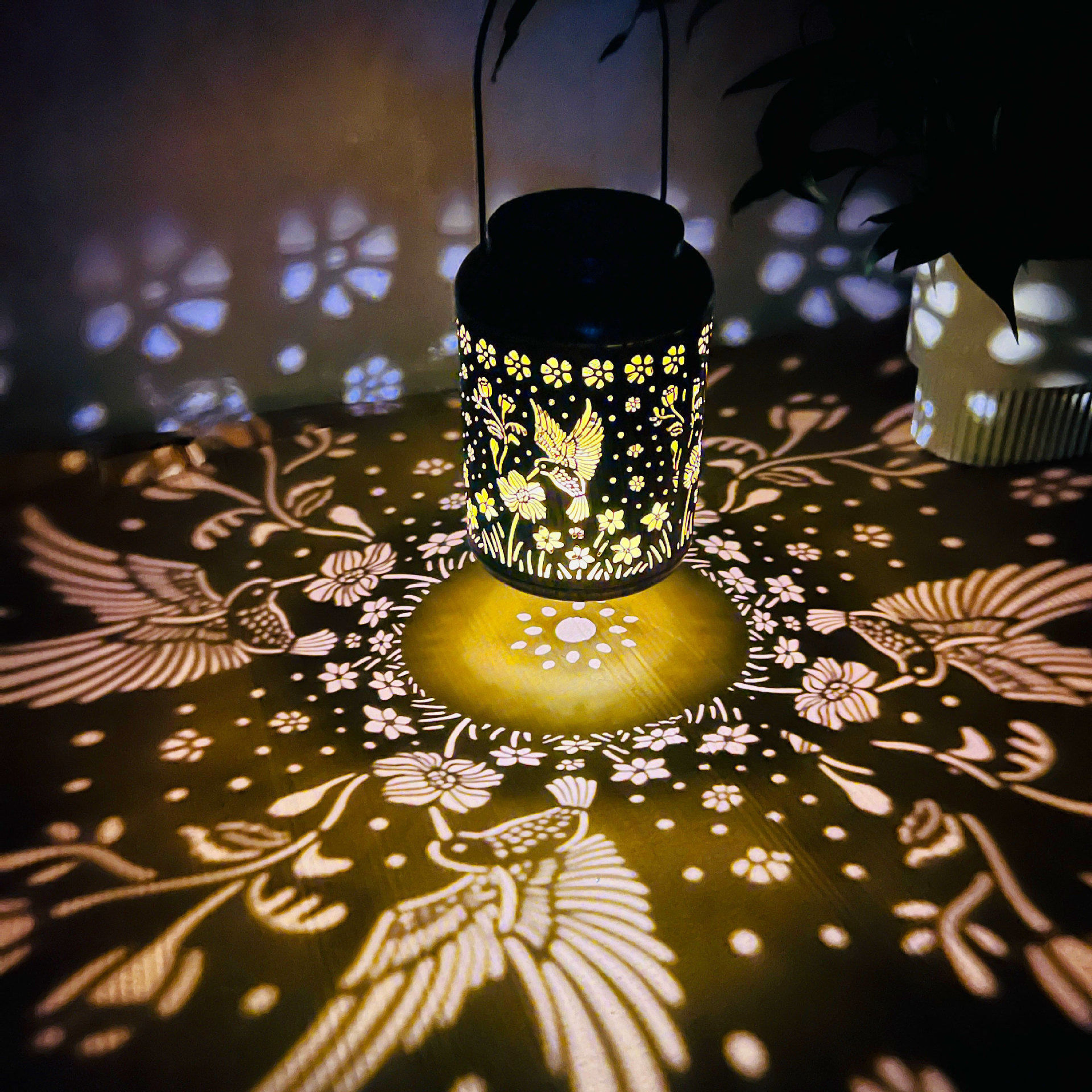 Hummingbird Waterproof LED Decorative Garden Solar Lantern