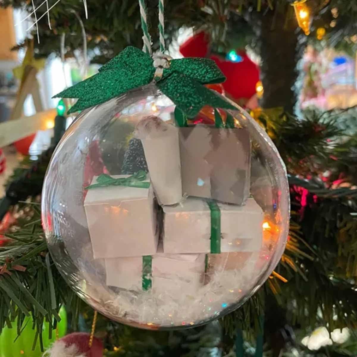 🎁2023 Funny Christmas Gift Ornament 