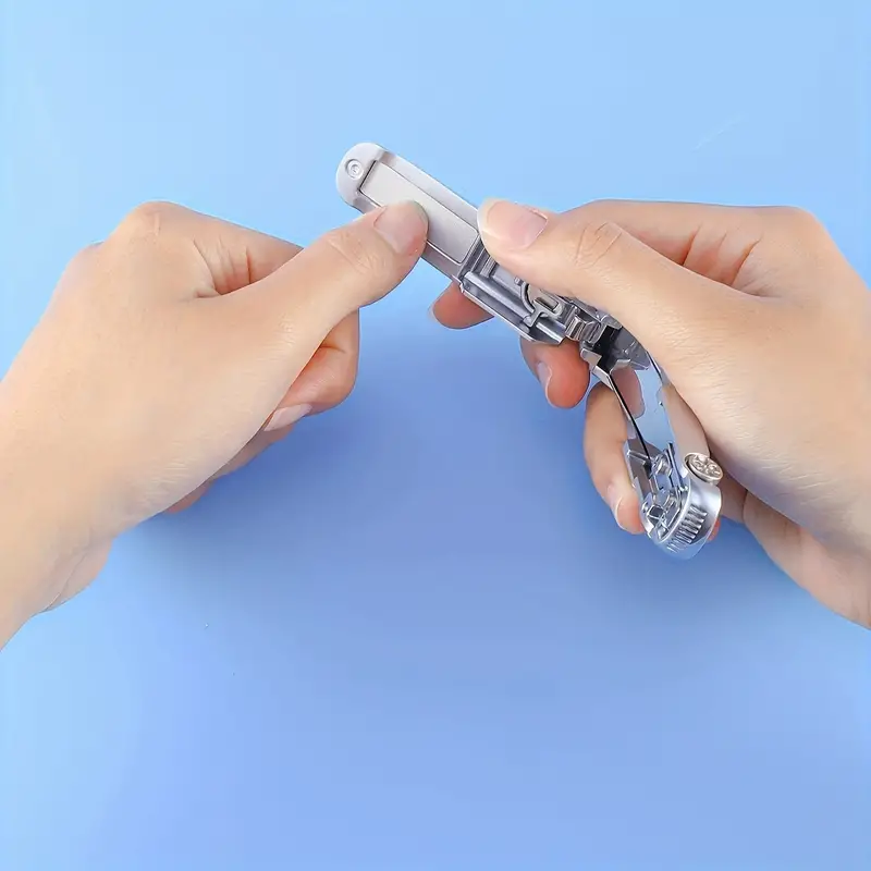 🎁Sports car nail clippers with cell phone holder