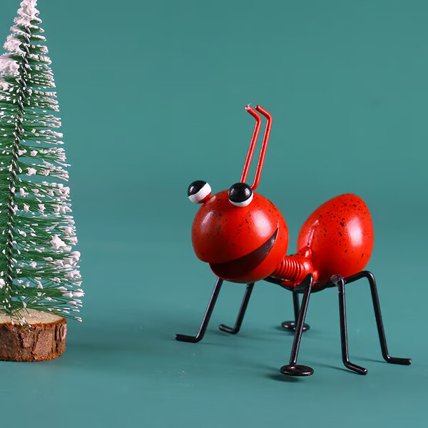 4 Pack Metal Ant Art Sculptures Garden Decorations