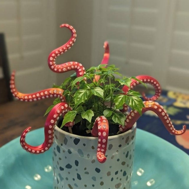 Glow in The Dark Octopus Plant Stakes