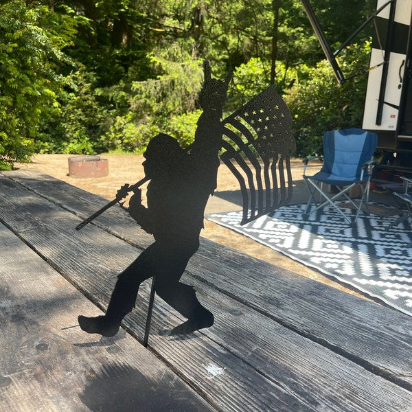 Metal Bigfoot with flag Garden Decor