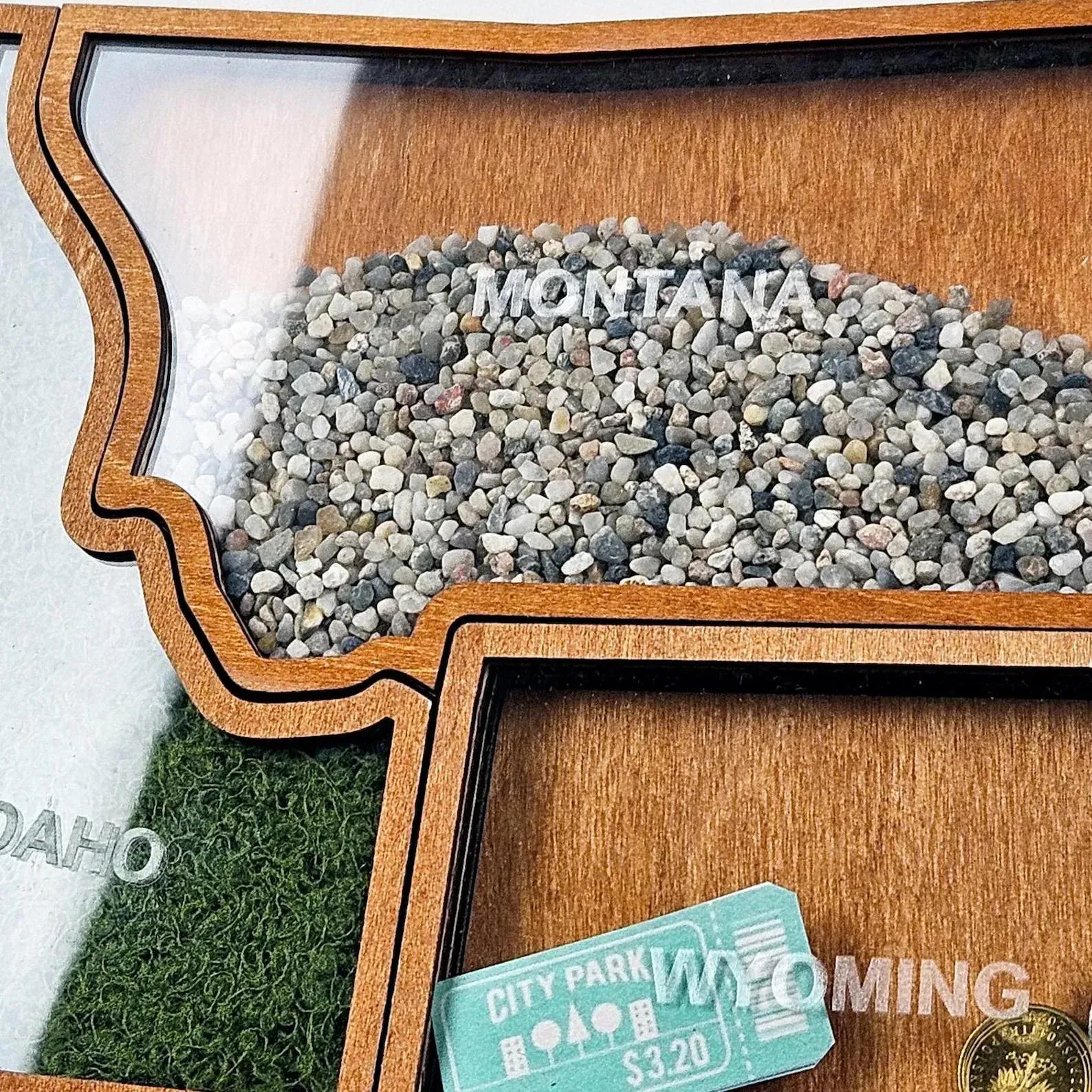 Personalized USA Travel Memory Map – Display Your Adventures & Keepsakes
