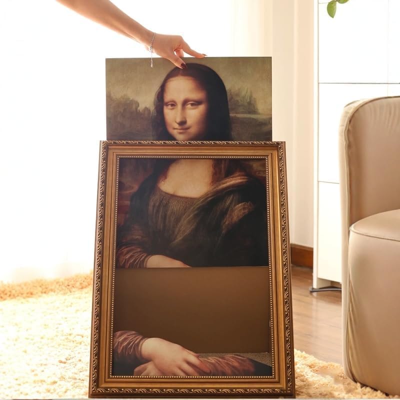 4D Mona Lisa Cat Scratcher Bed