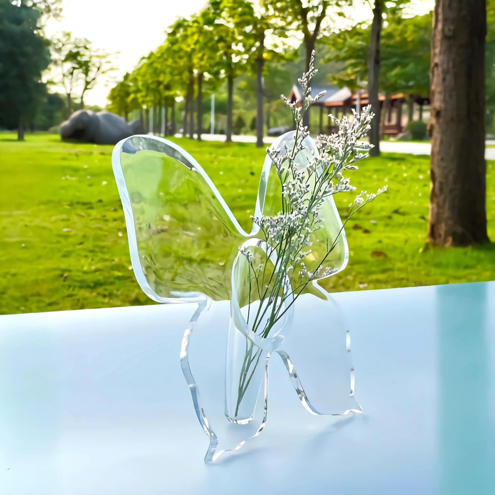🦋 Clear Plexiglas Butterfly Vase 💐