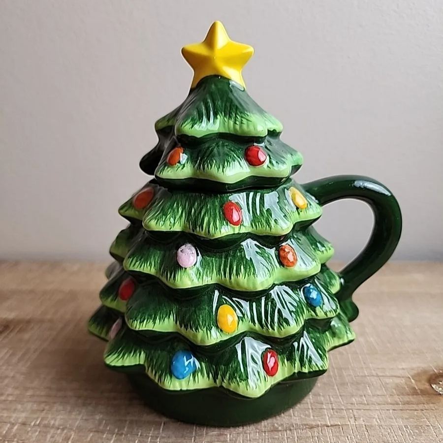 16 oz. Nostalgic Ceramic Tree Lidded Mug 