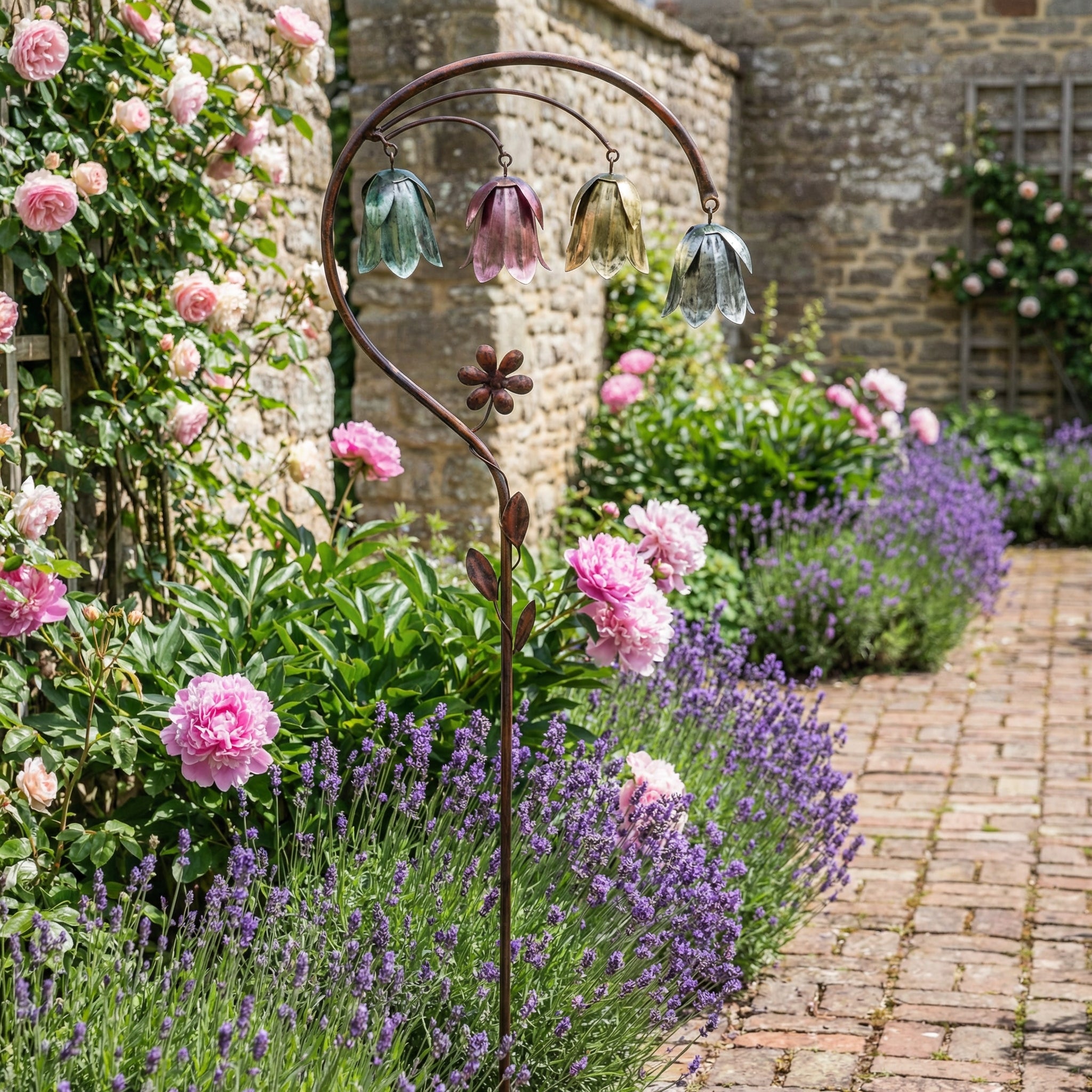 🌸 4-Color Metal Lily of the Valley Garden Stake | Rustic Floral Sculpture