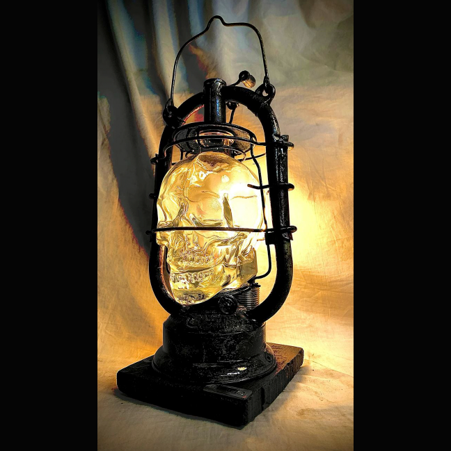🔥Last 4 hours Sale: Save 49%-Industrial Gothic Skull Lamp