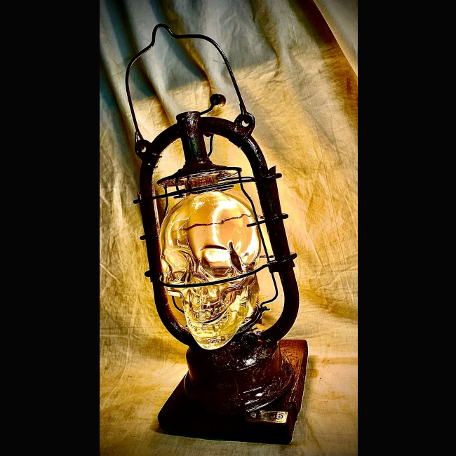 🔥Last 4 hours Sale: Save 49%-Industrial Gothic Skull Lamp