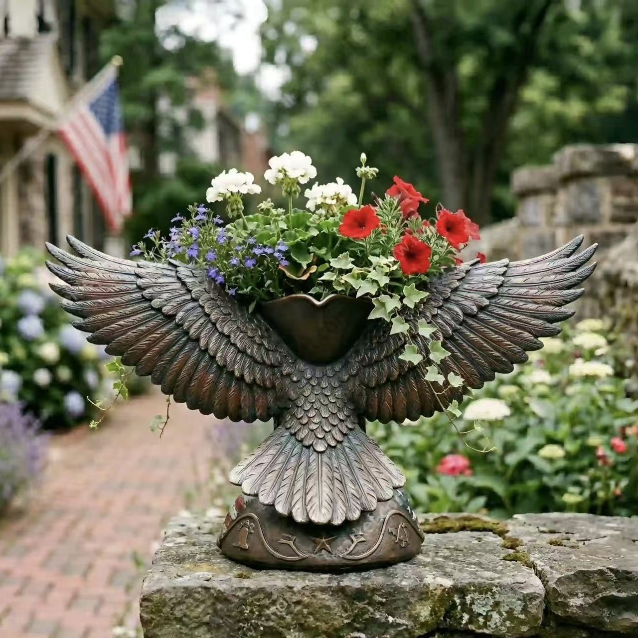250th Anniversary Patriotic Eagle Flowerpot Planter 🇺🇸🦅