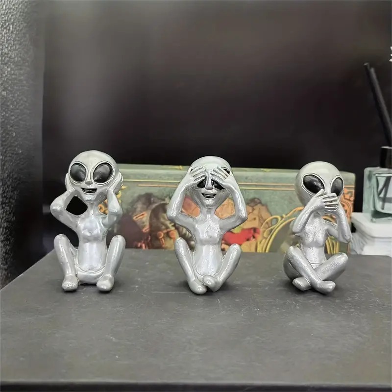 Three Wise Alien Figurines