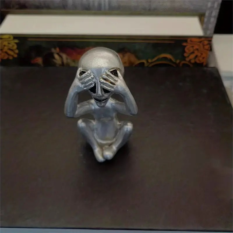 Three Wise Alien Figurines