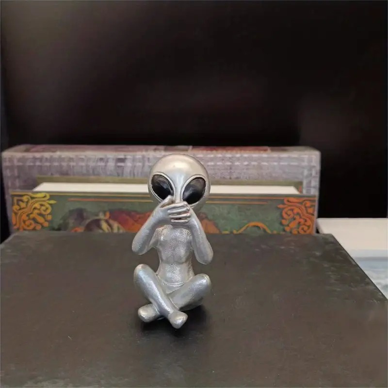 Three Wise Alien Figurines