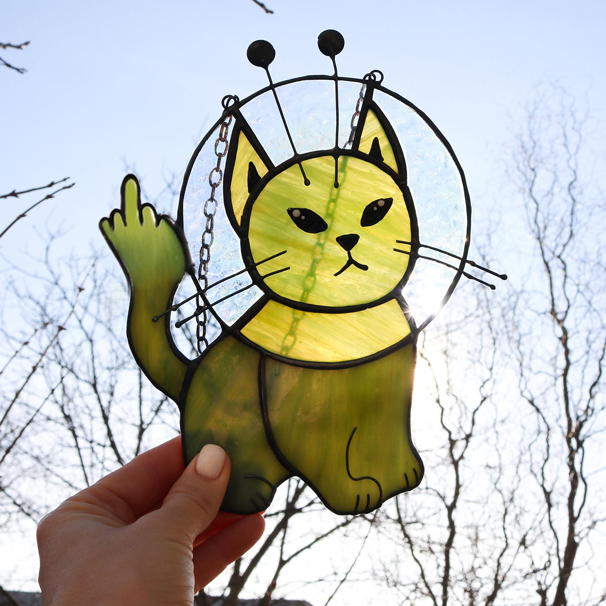 Funny Middle Finger Alien Cat Suncatcher