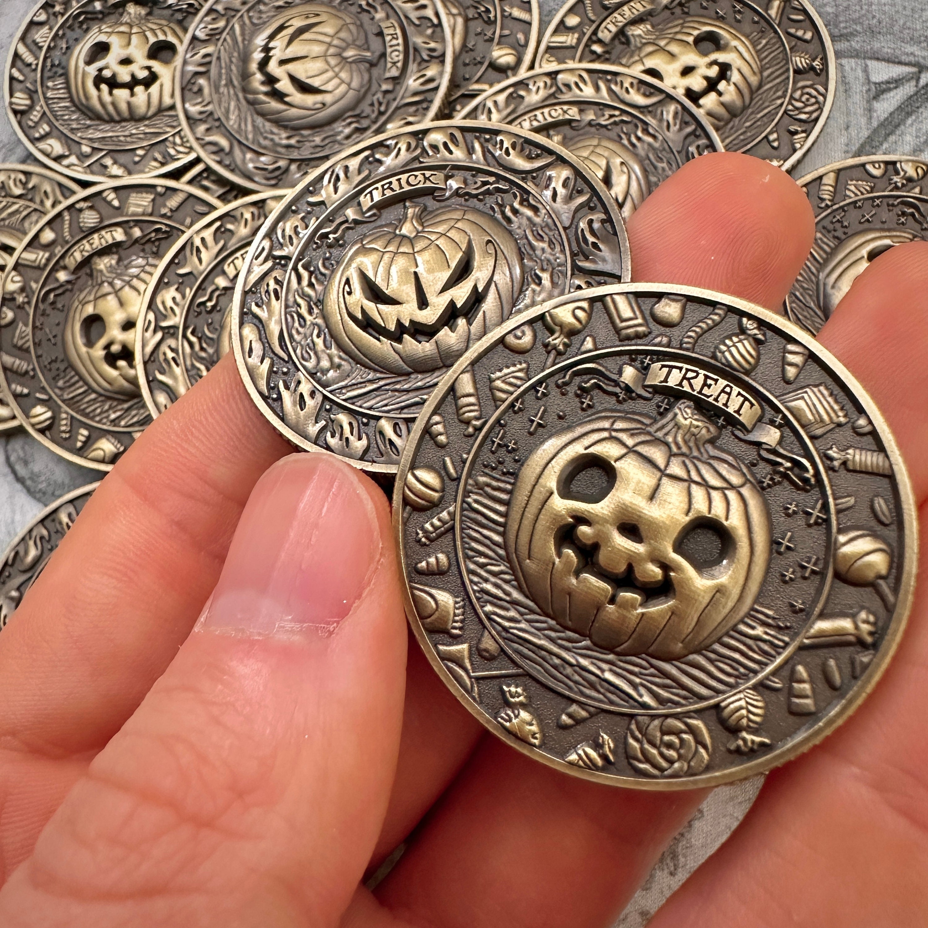 🎃"Trick or Treat" Halloween Decision Coin