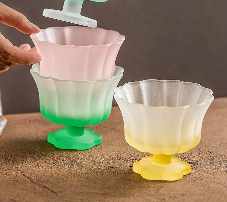 🌸 Blossom Glass Tumbler – Where Elegance Meets Everyday Magic