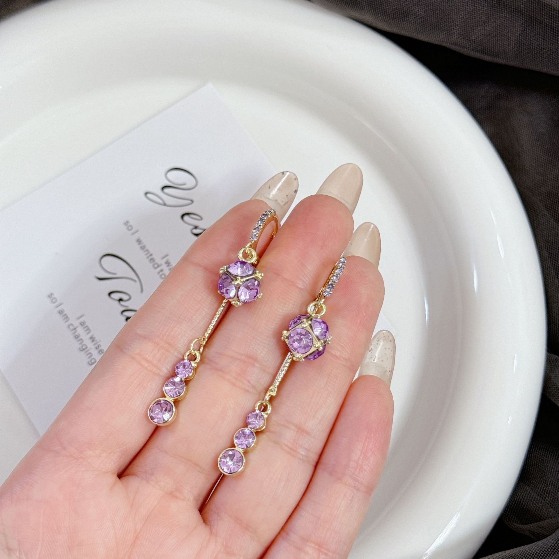  ✨Modern Gorgrous Geometry Earrings - Where Light Meets Motion ✨