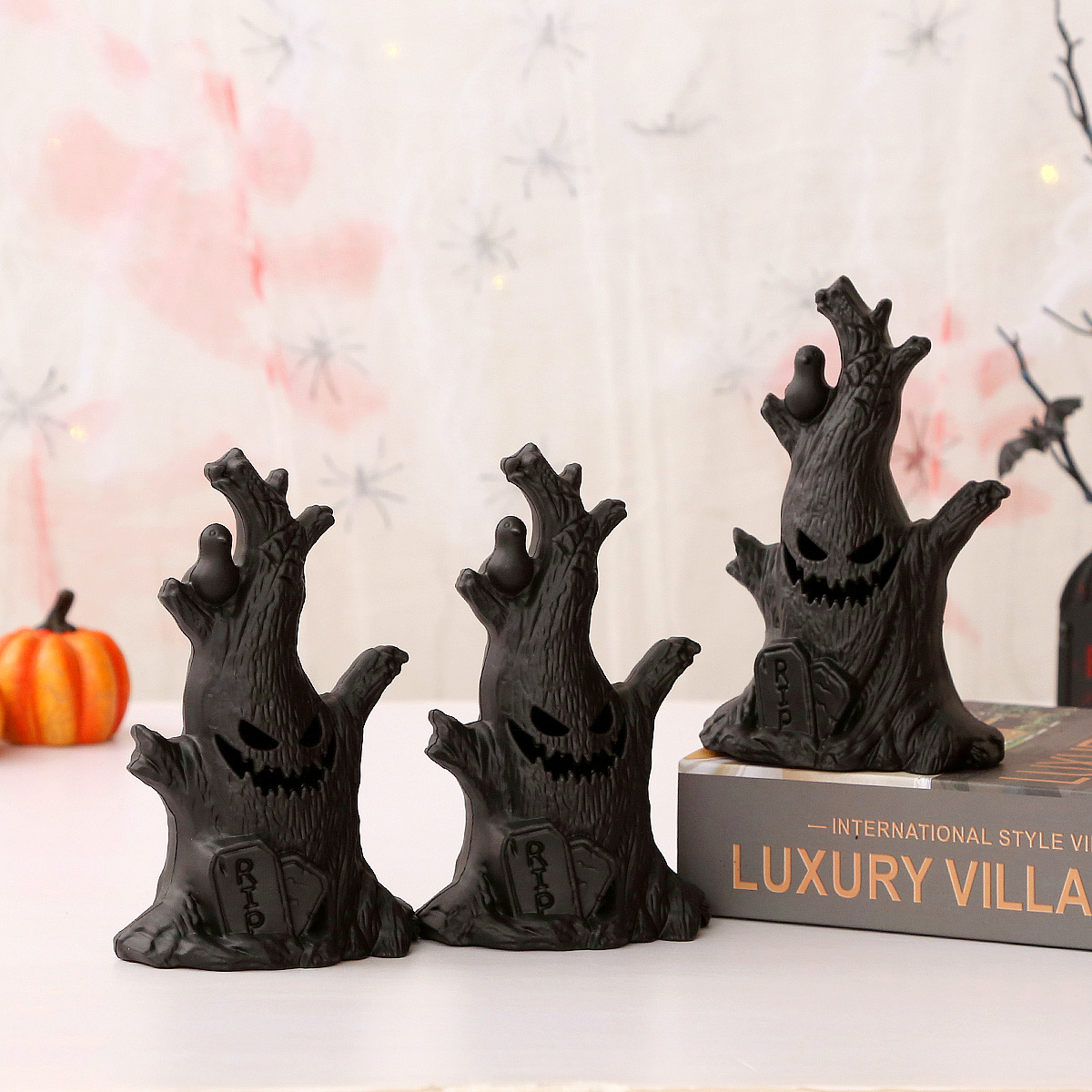 Halloween Ghost Stump Light – Spooky Decor Essential