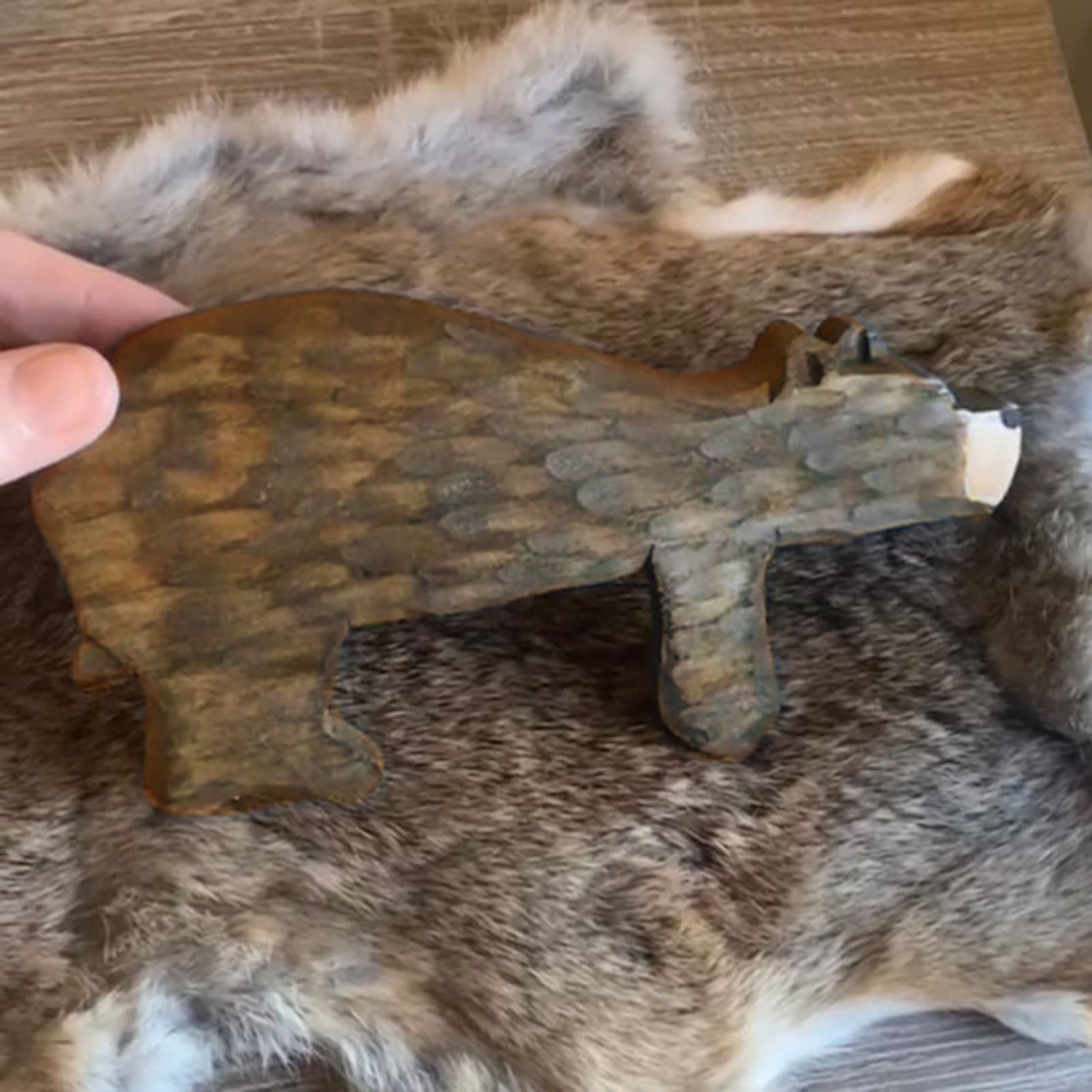 Wooden Lying-Down Bear Door Topper