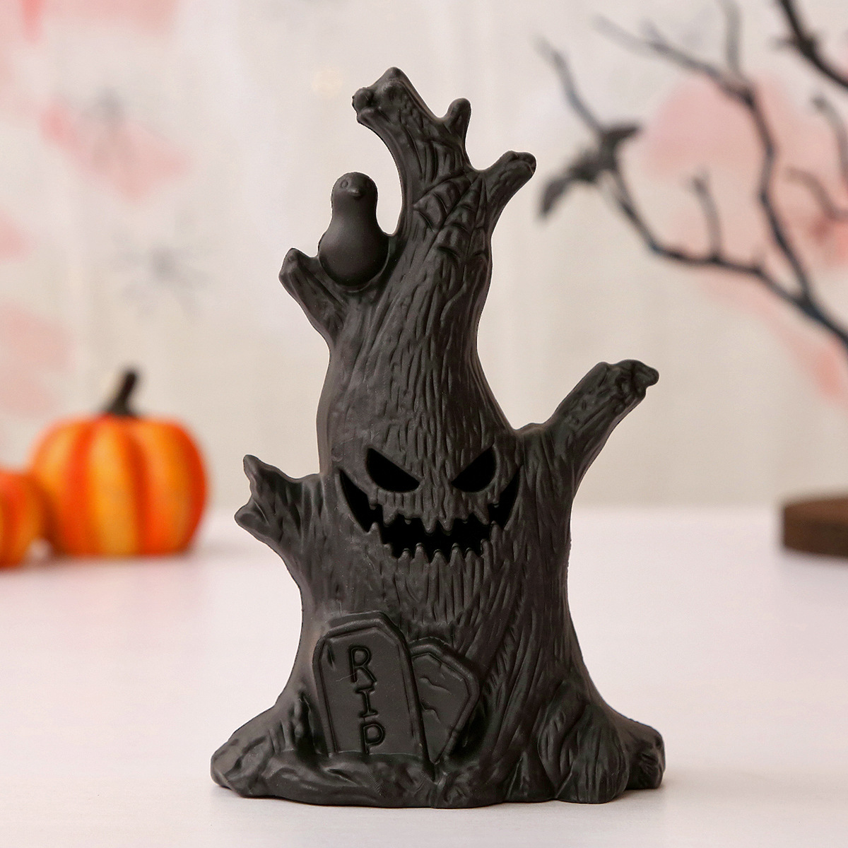 Halloween Ghost Stump Light – Spooky Decor Essential